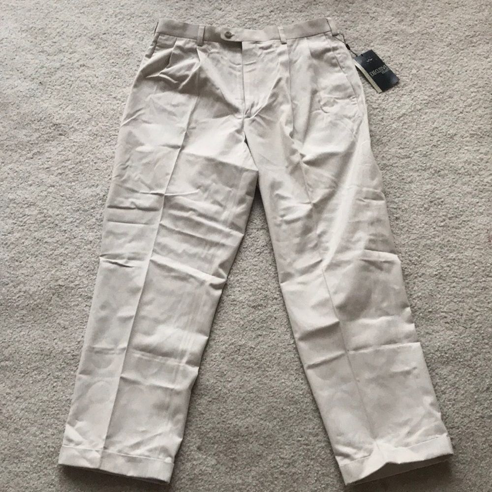 Natural Issue Executive Khakis (36W)